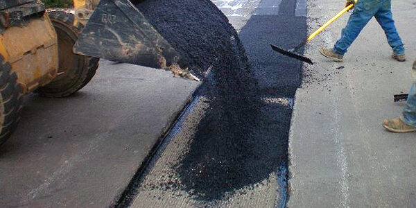 ROUTINE MAINTENANCE WORKS  ALONG MISIGIRI - KIOMBOI PAVED REGIONAL ROAD (R423).